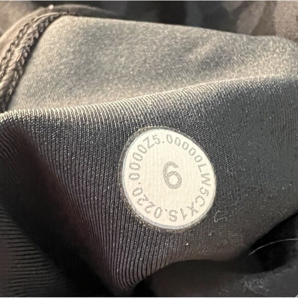 Lululemon Invigorate High Rise Tight Leggings Formation Leopard Deep Coal Size 6 - Picture 11 of 11